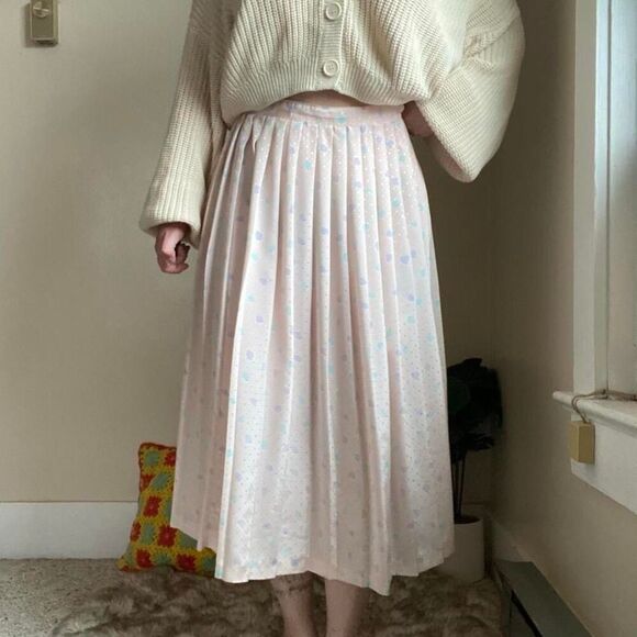 Vintage pastel pink pleated skirt - Picture 5 of 8